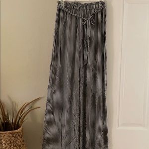 Wide Leg Stripped Pants